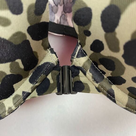 PINK Victoria’s Secret Wear Everywhere Strappy Back Push Up Bra 32DD - Picture 4 of 9